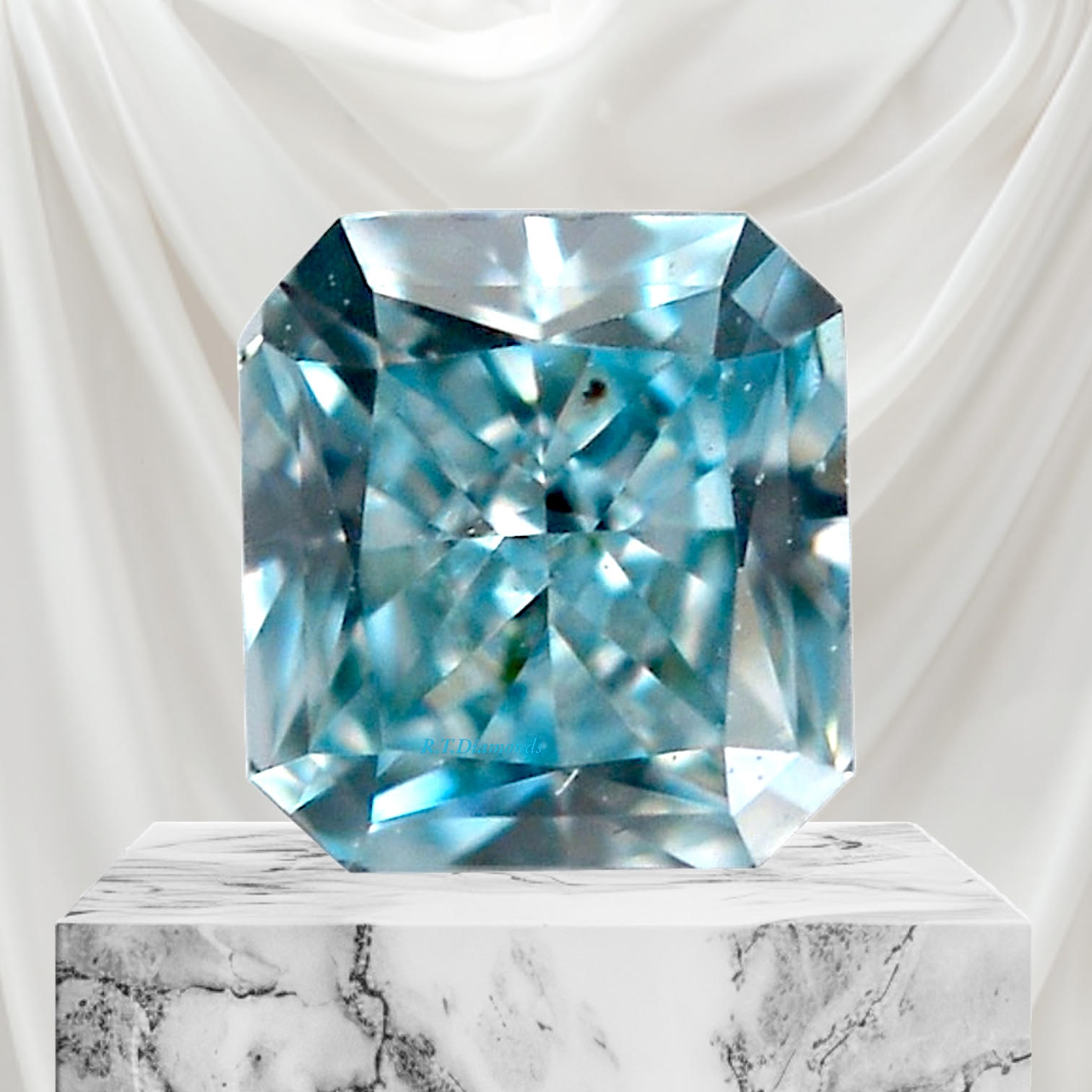 Greenish Blue Diamonds – JFCDA